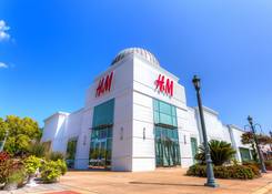 
                                	        The Shoppes at EastChase: H+M
                                    