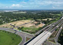
                                	        Floridian Town Center
                                    