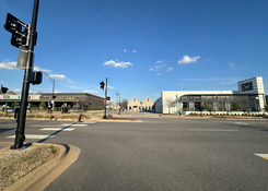 
                                	        Former Da Vinci's Italian Restaurant
                                    